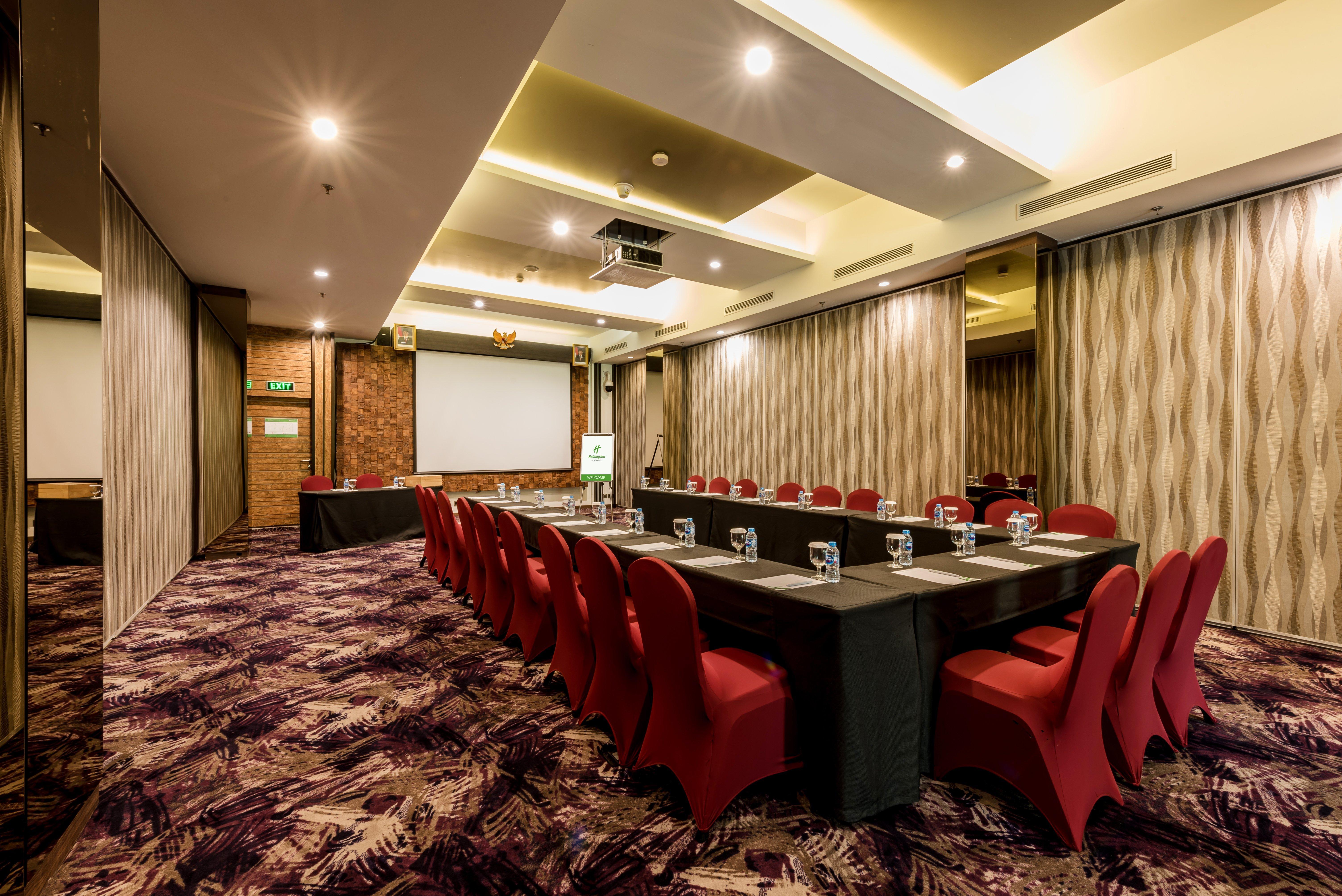 Holiday Inn Cikarang Jababeka By Ihg Εξωτερικό φωτογραφία