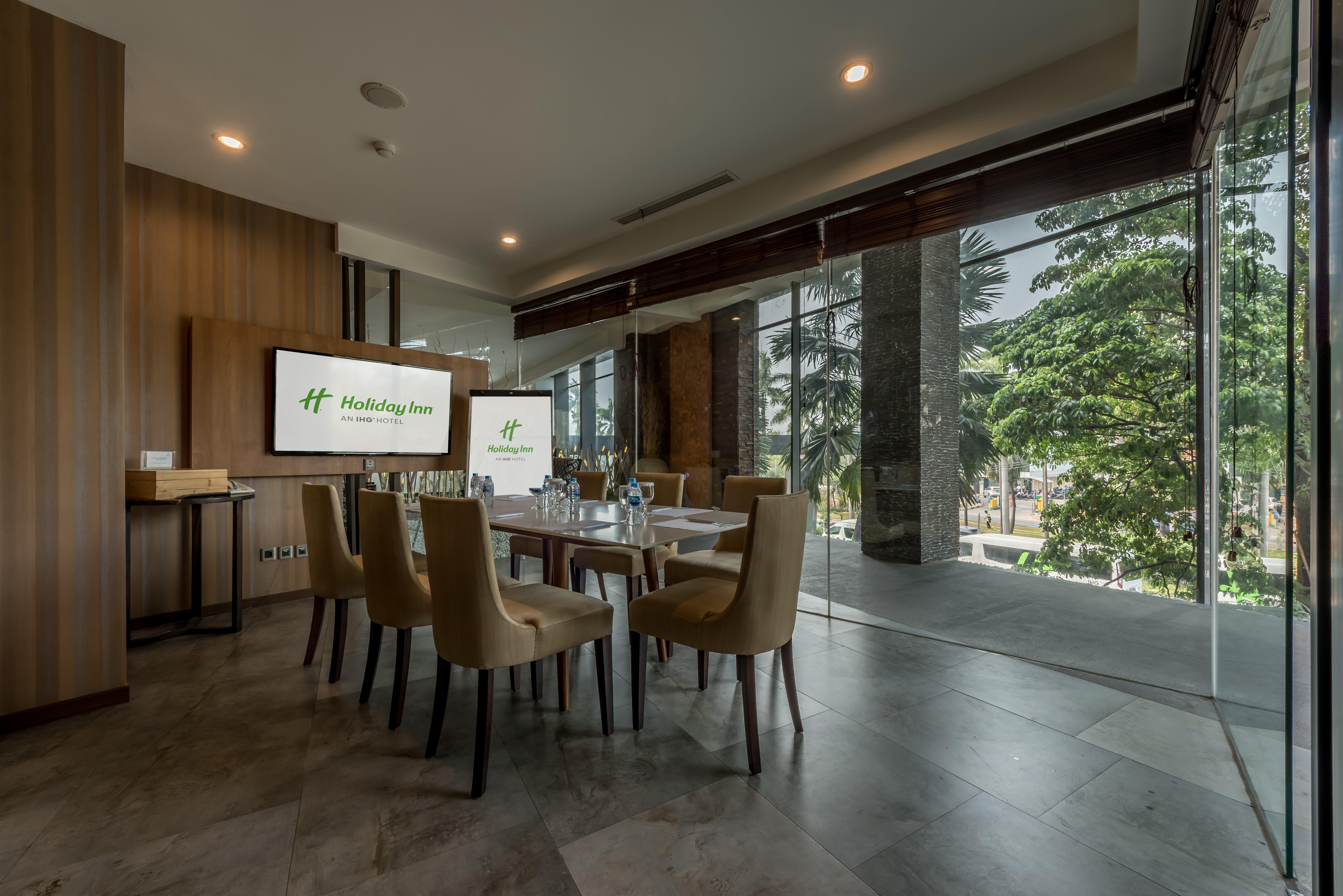 Holiday Inn Cikarang Jababeka By Ihg Εξωτερικό φωτογραφία