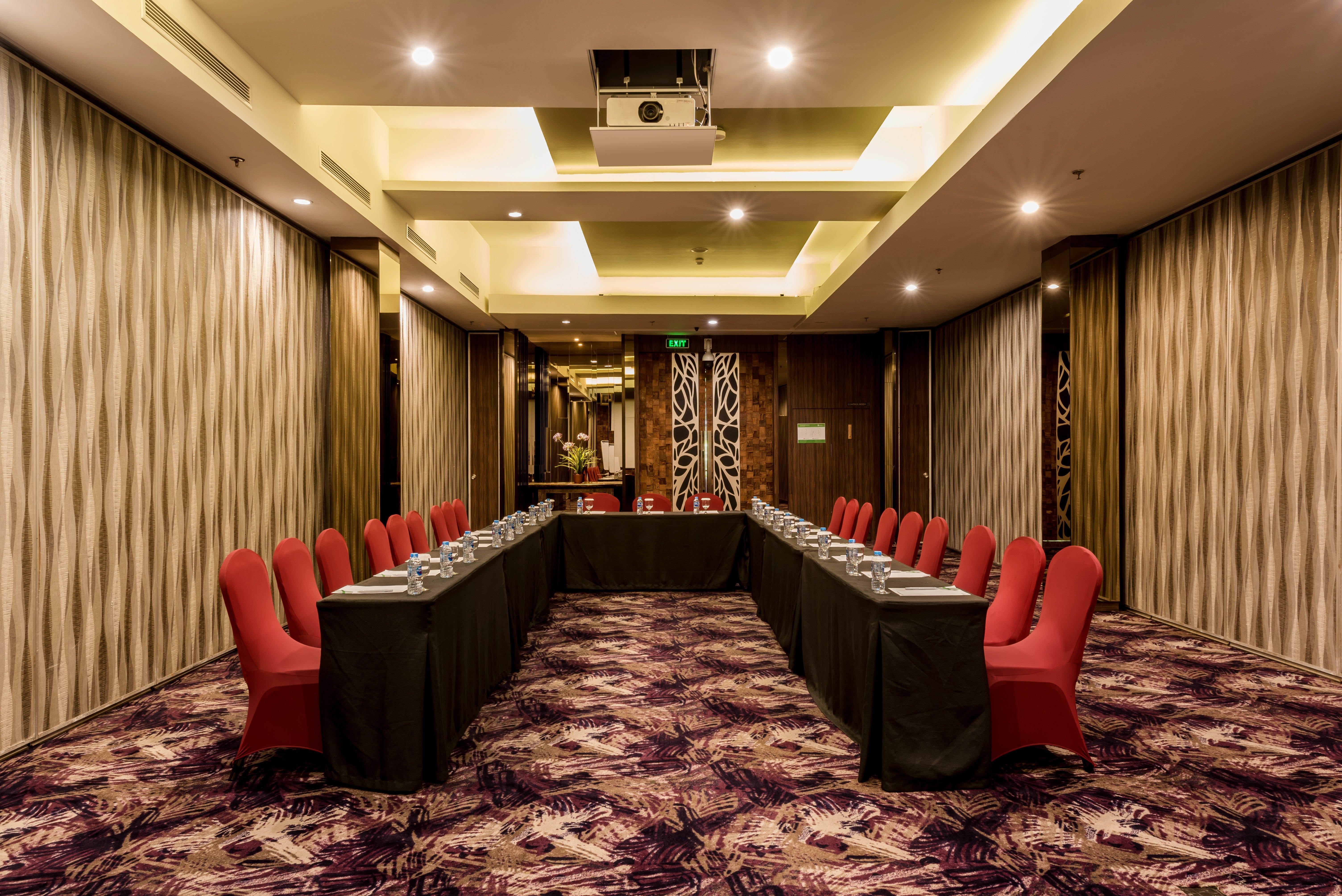 Holiday Inn Cikarang Jababeka By Ihg Εξωτερικό φωτογραφία