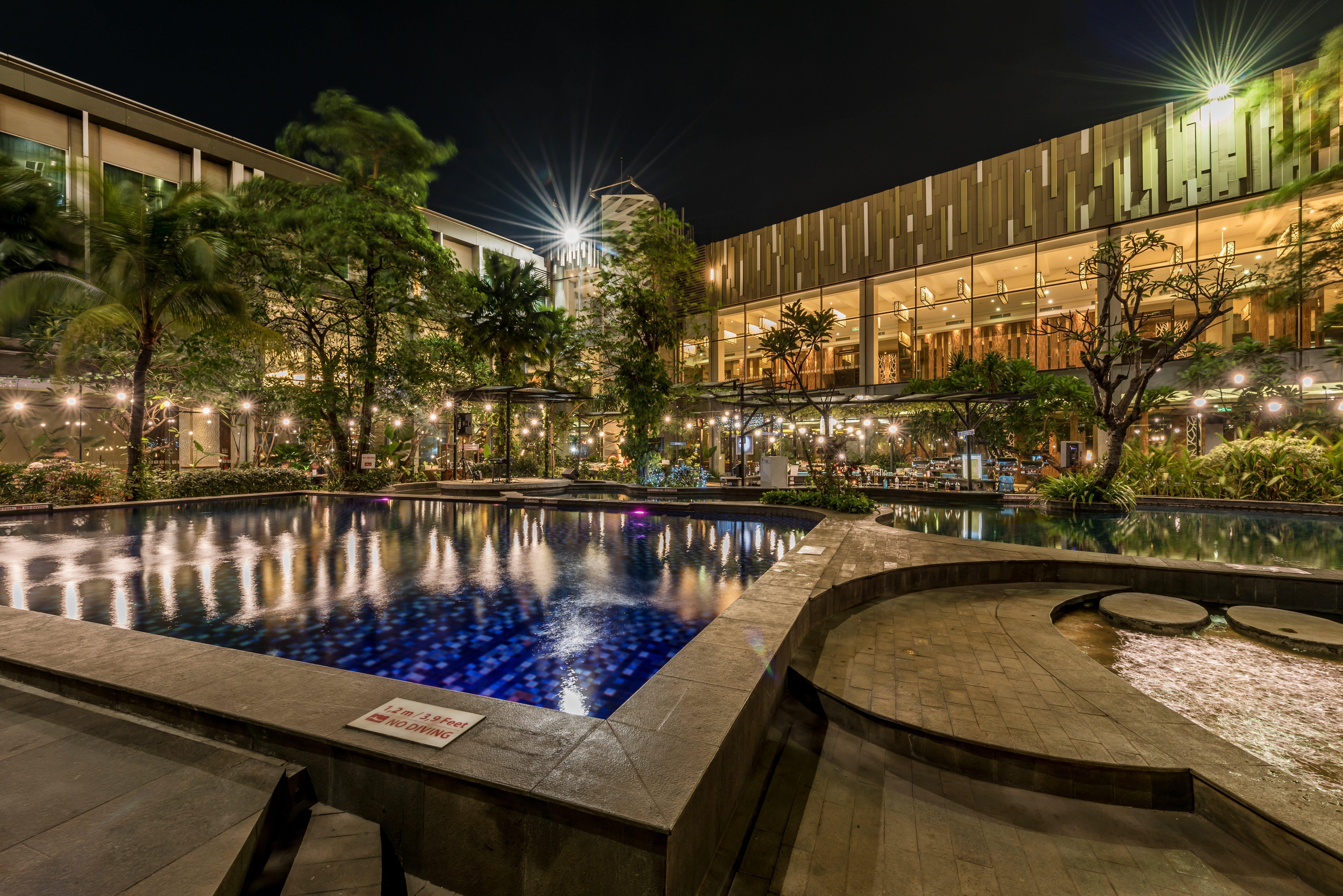 Holiday Inn Cikarang Jababeka By Ihg Εξωτερικό φωτογραφία