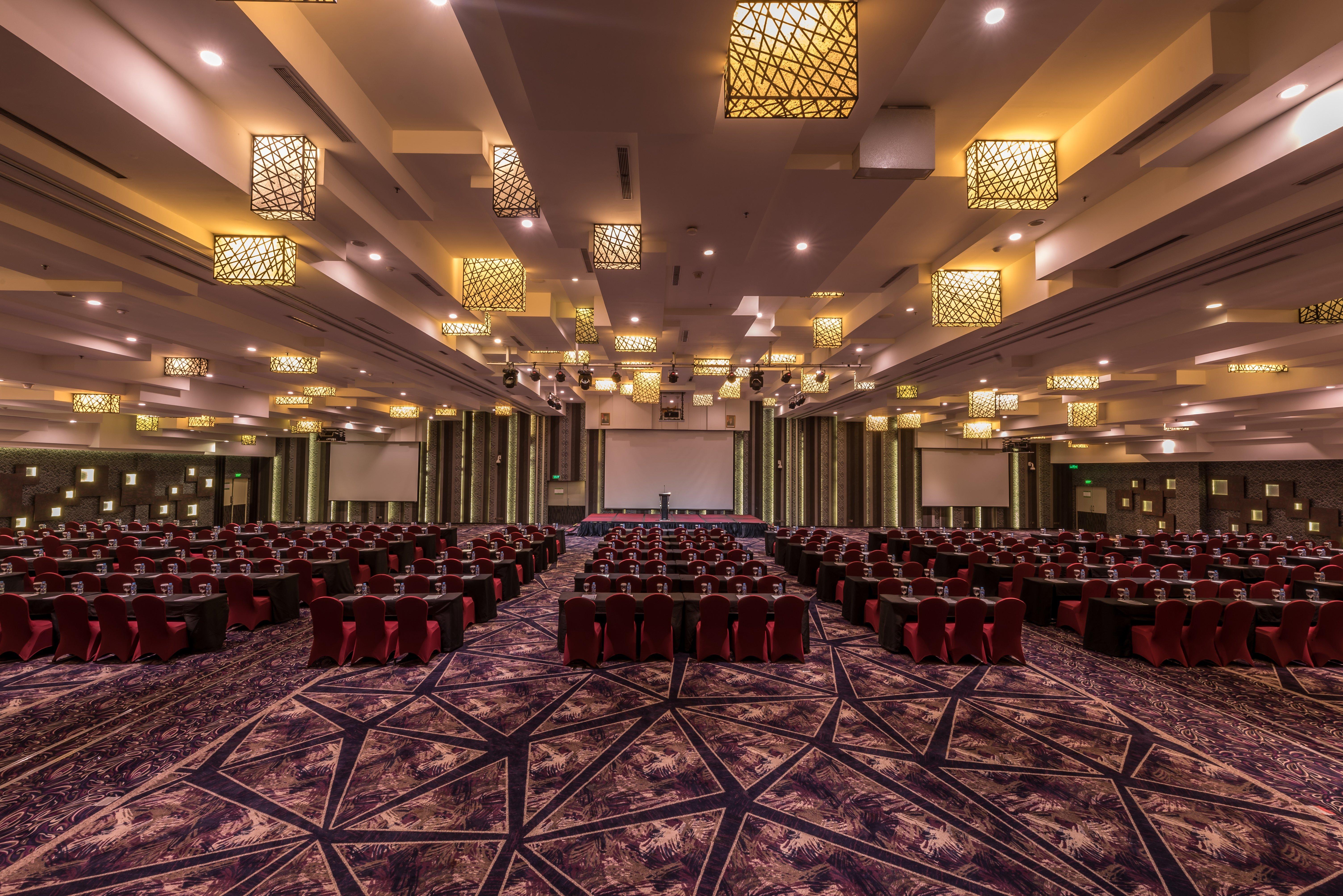 Holiday Inn Cikarang Jababeka By Ihg Εξωτερικό φωτογραφία